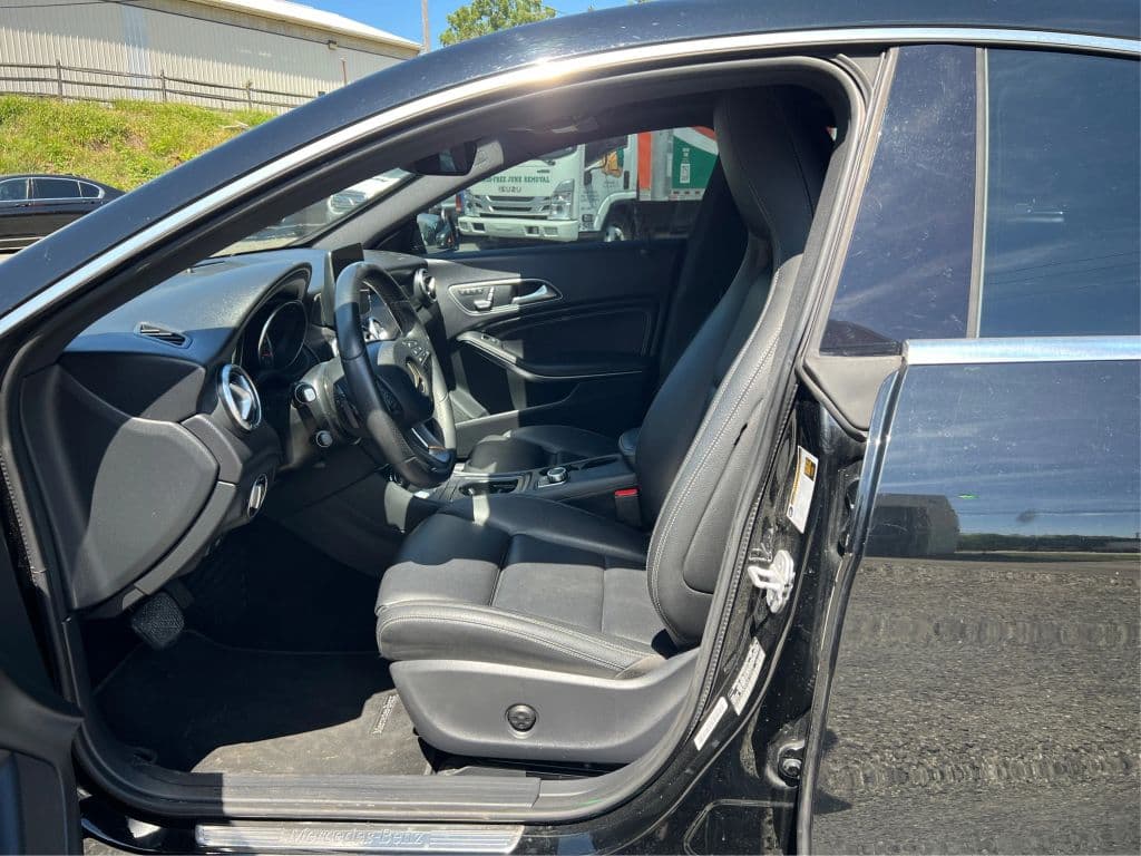 Image 8 of car 2017 Mercedes-Benz CLA