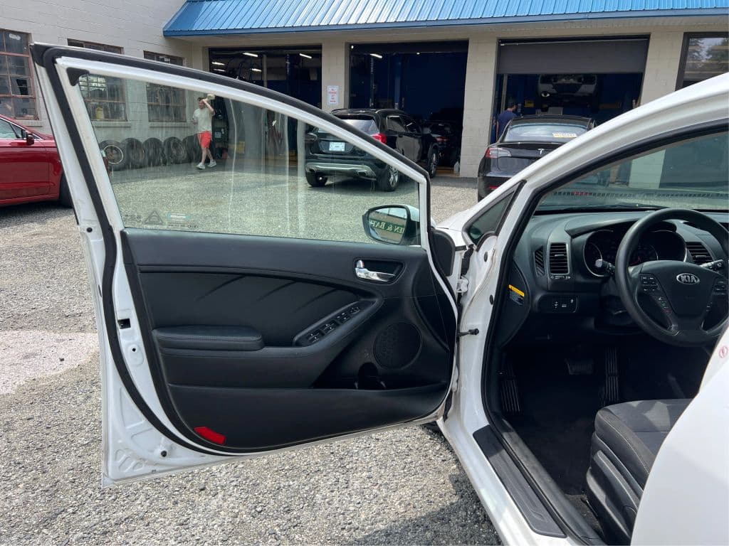 Image 19 of car 2016 Kia Forte5