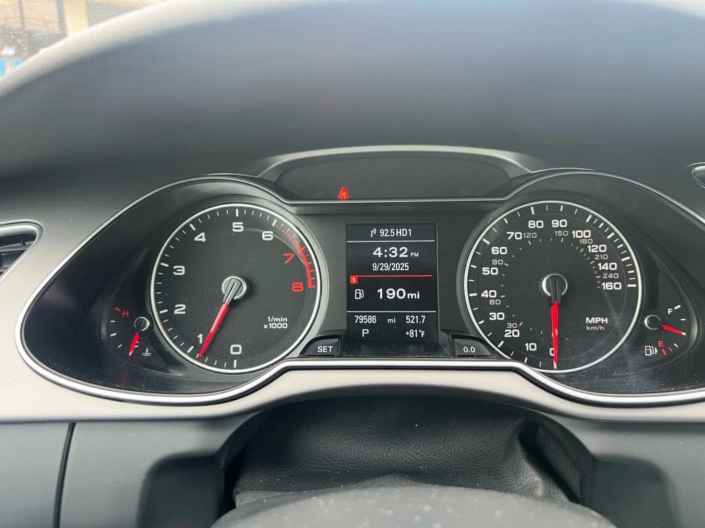 Image 18 of car 2015 Audi A4