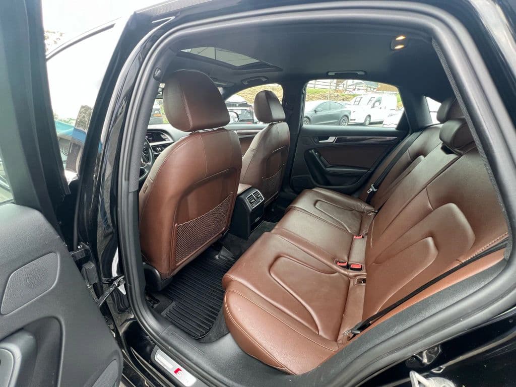 Image 24 of car 2015 Audi A4