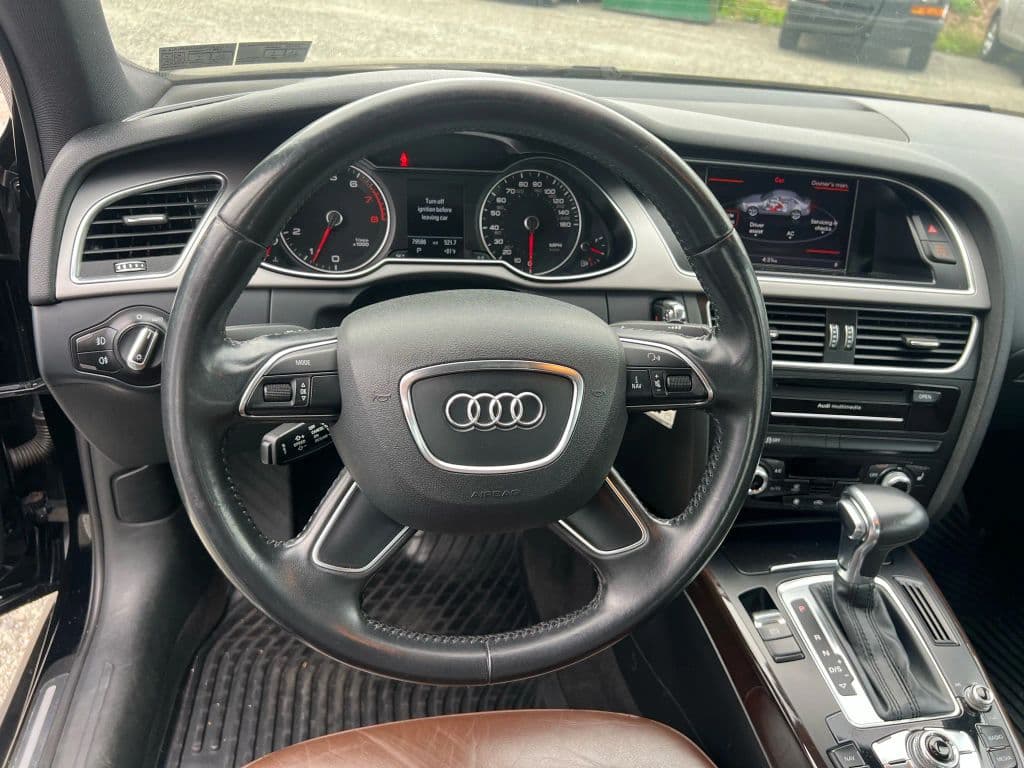 Image 17 of car 2015 Audi A4