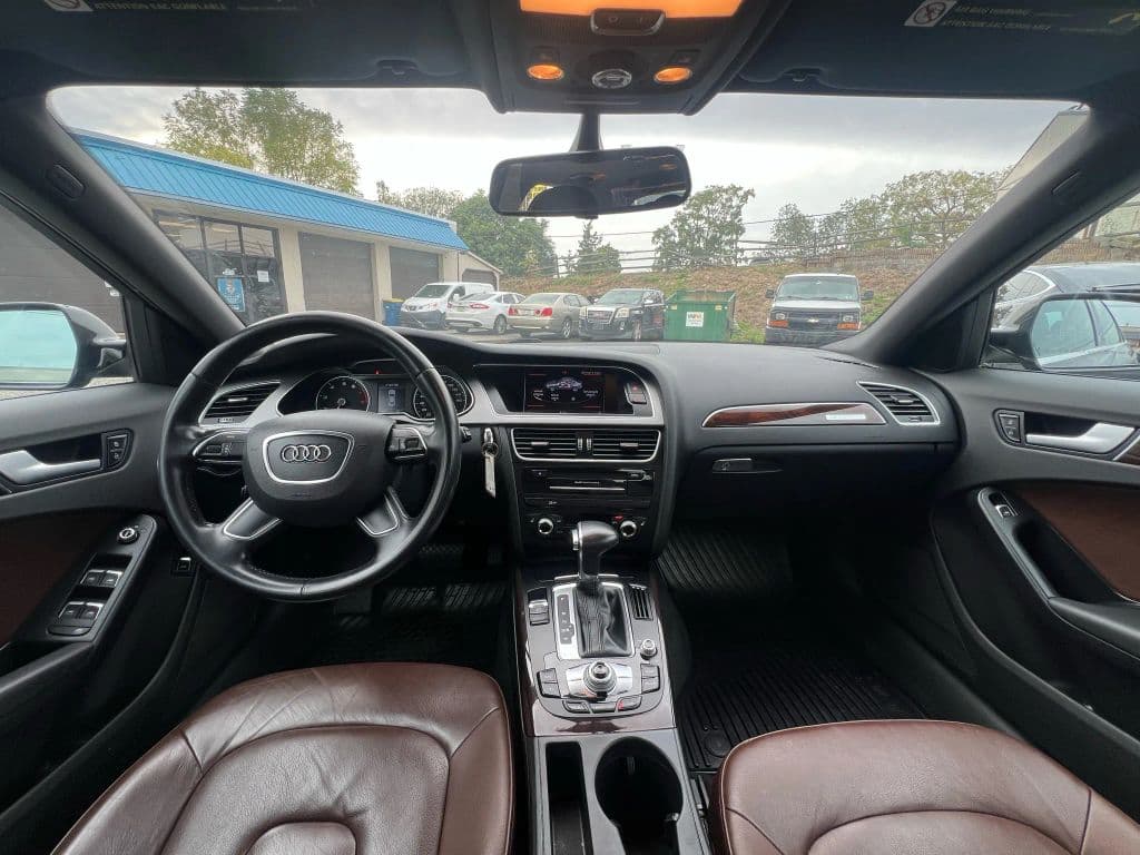 Image 14 of car 2015 Audi A4