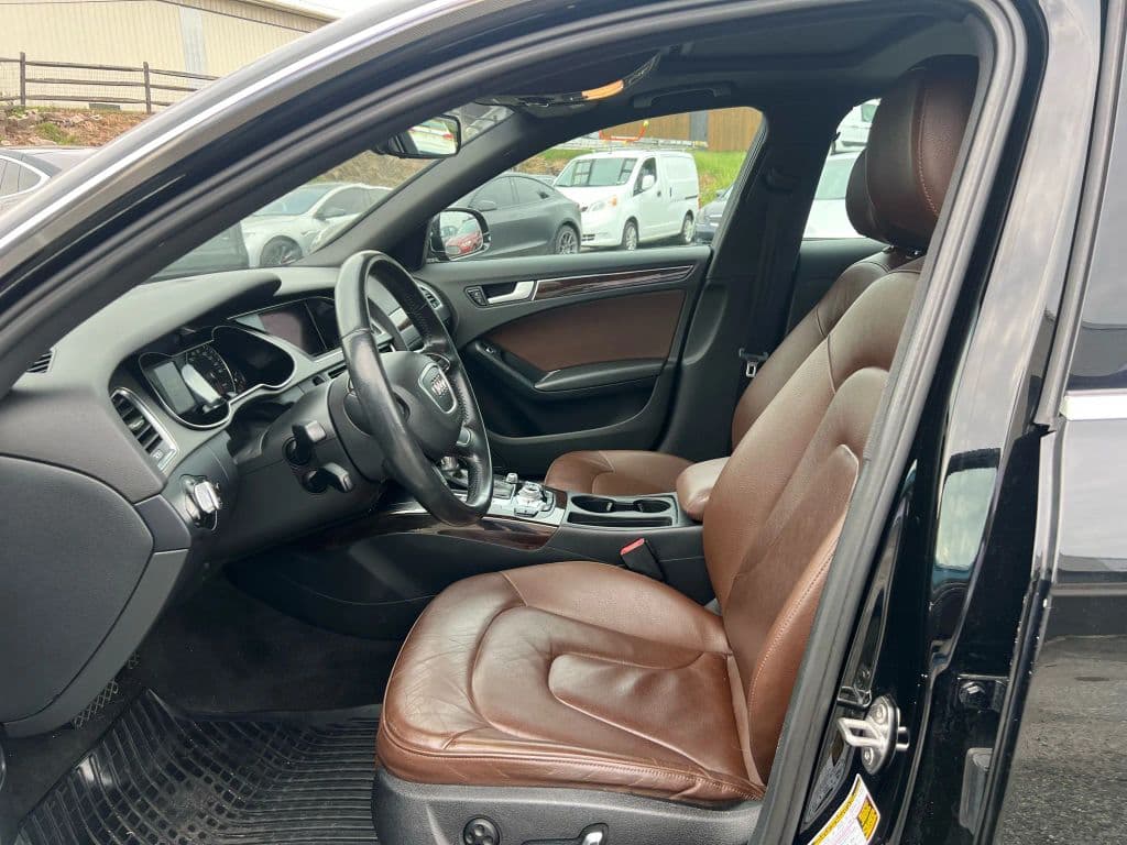 Image 10 of car 2015 Audi A4