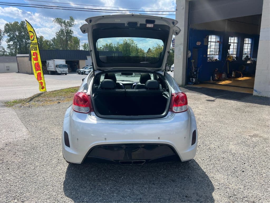 Image 12 of car 2015 Hyundai Veloster