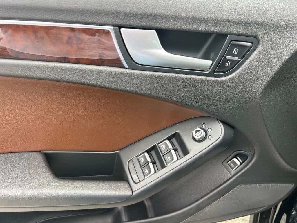 Image 20 of car 2015 Audi A4