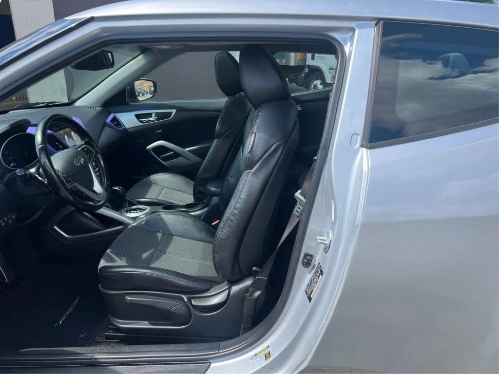 Image 8 of car 2015 Hyundai Veloster