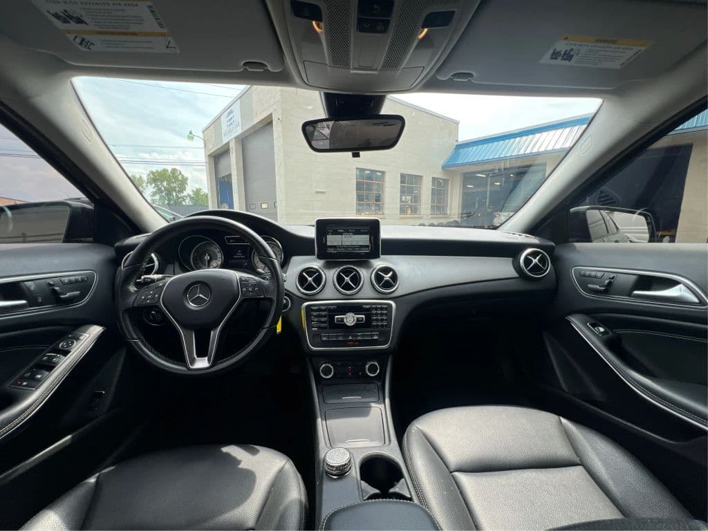 Image 22 of car 2015 Mercedes-Benz GLA-Class