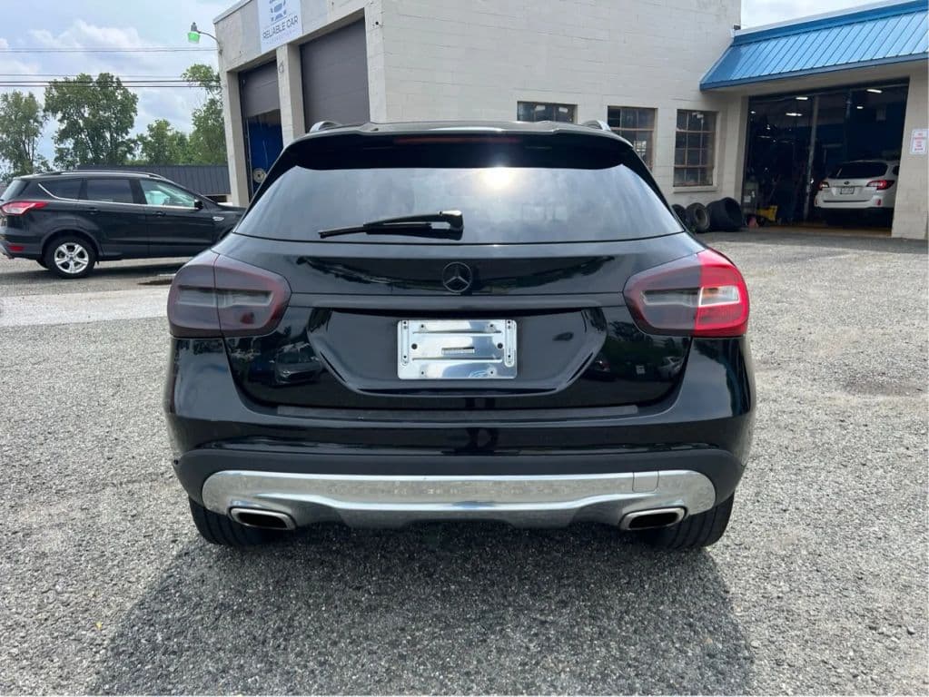 Image 5 of car 2015 Mercedes-Benz GLA-Class