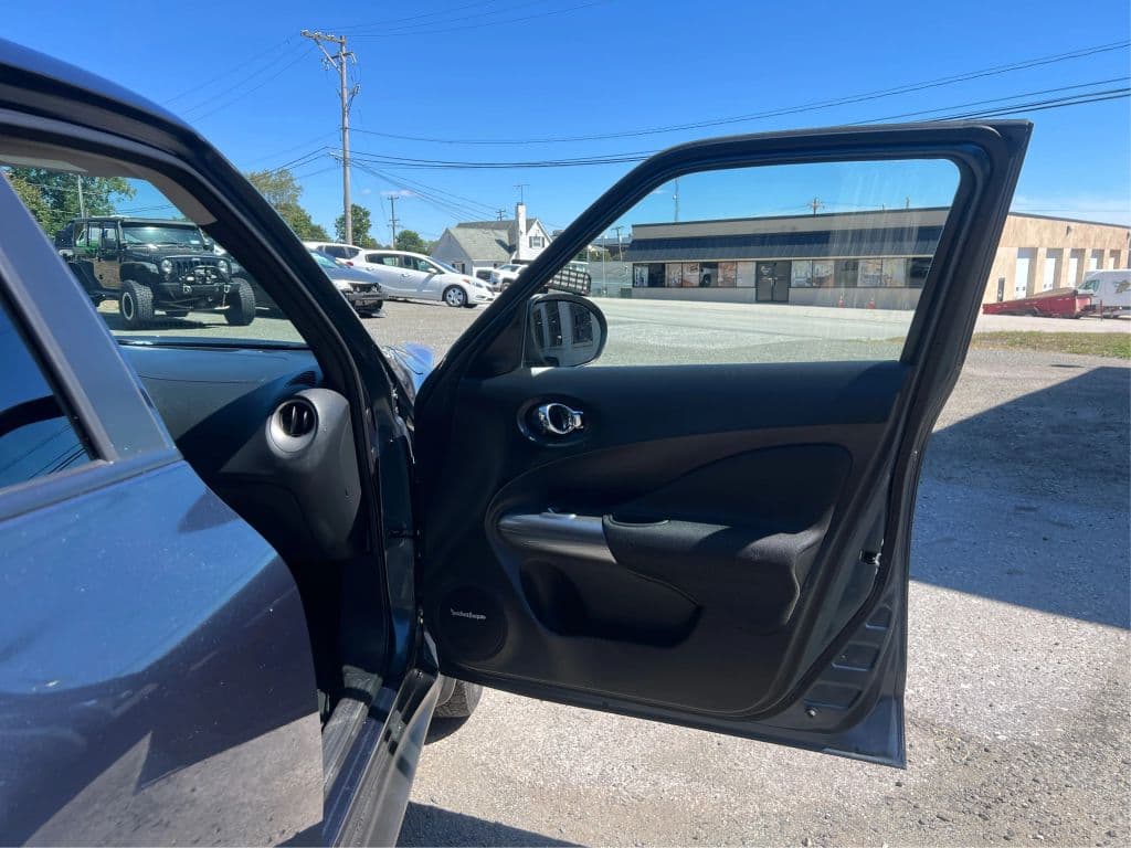 Image 20 of car 2013 Nissan JUKE