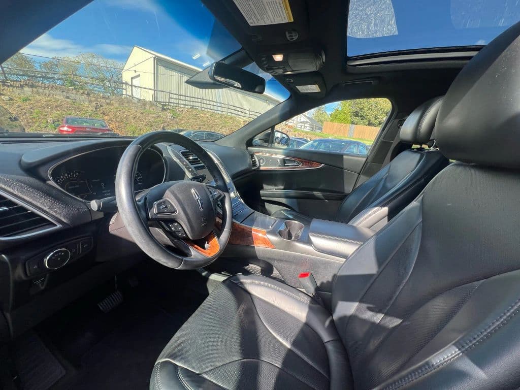 Image 17 of car 2017 Lincoln MKX