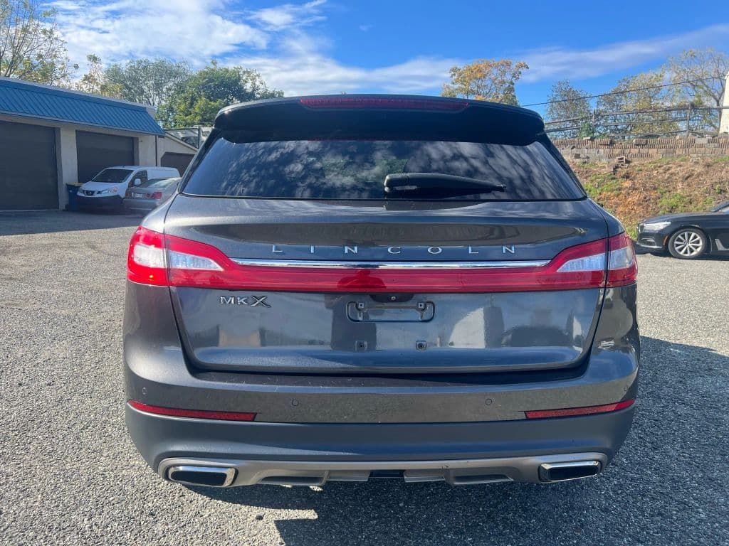 Image 5 of car 2017 Lincoln MKX