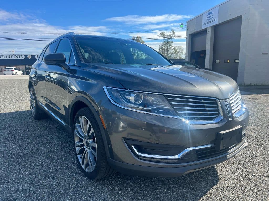Image 2 of car 2017 Lincoln MKX