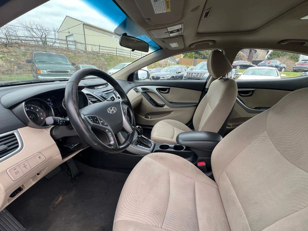 Image 21 of car 2016 Hyundai Elantra
