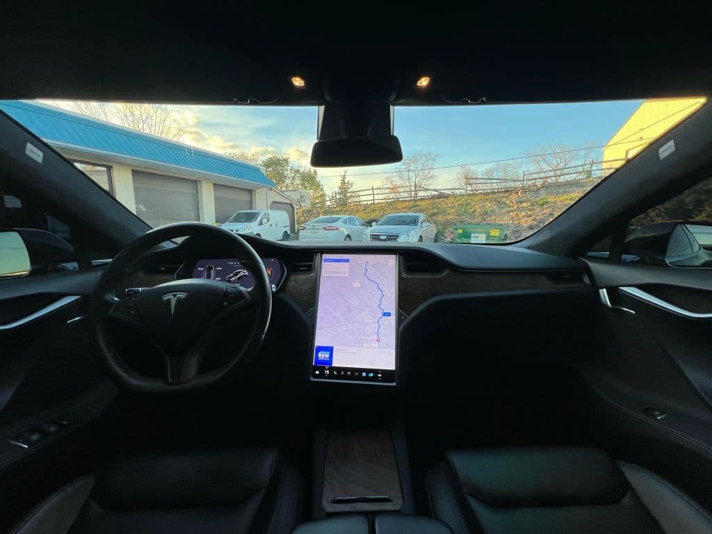 Image 10 of car 2020 Tesla Model S