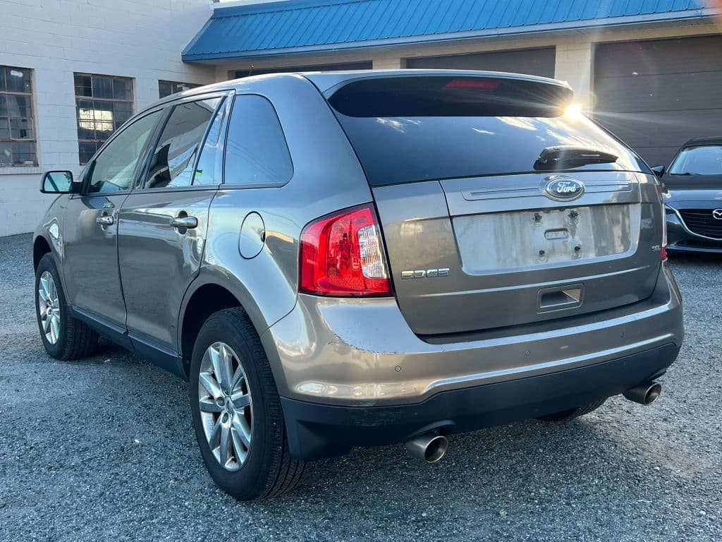 Image 6 of car 2013 Ford Edge