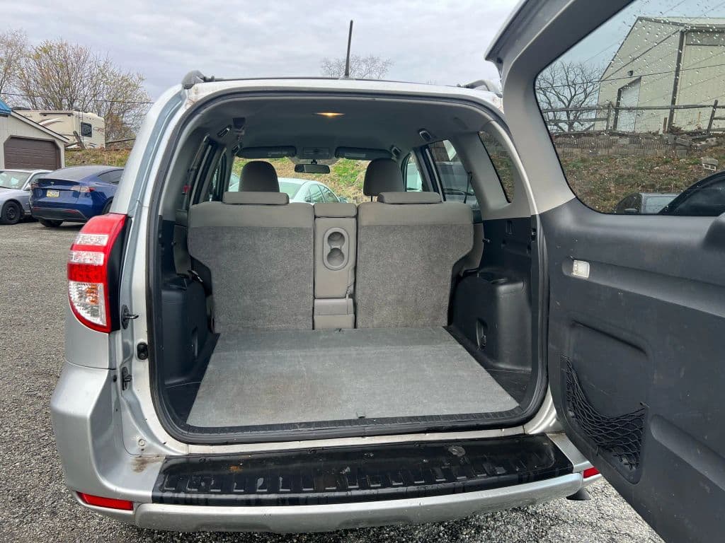 Image 12 of car 2011 Toyota RAV4