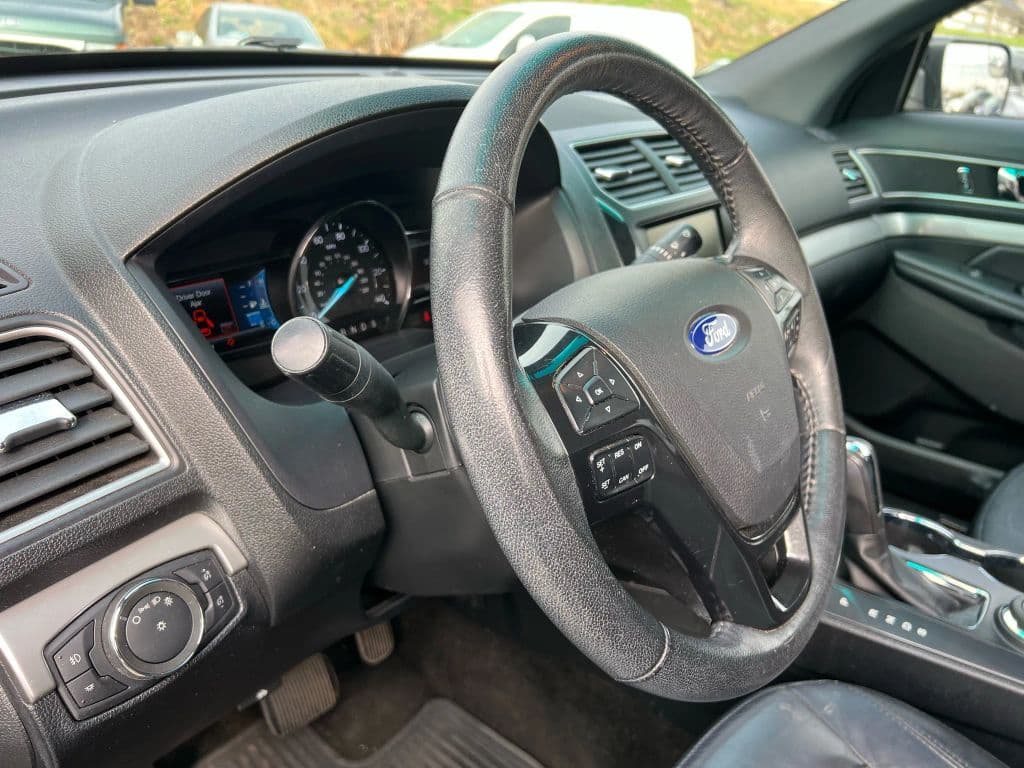 Image 19 of car 2016 Ford Explorer