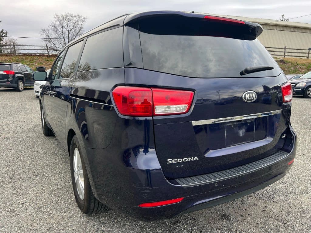 Image 6 of car 2018 Kia Sedona