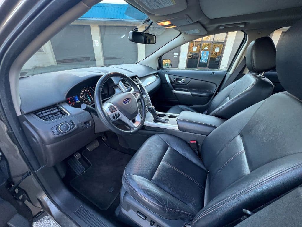 Image 18 of car 2013 Ford Edge