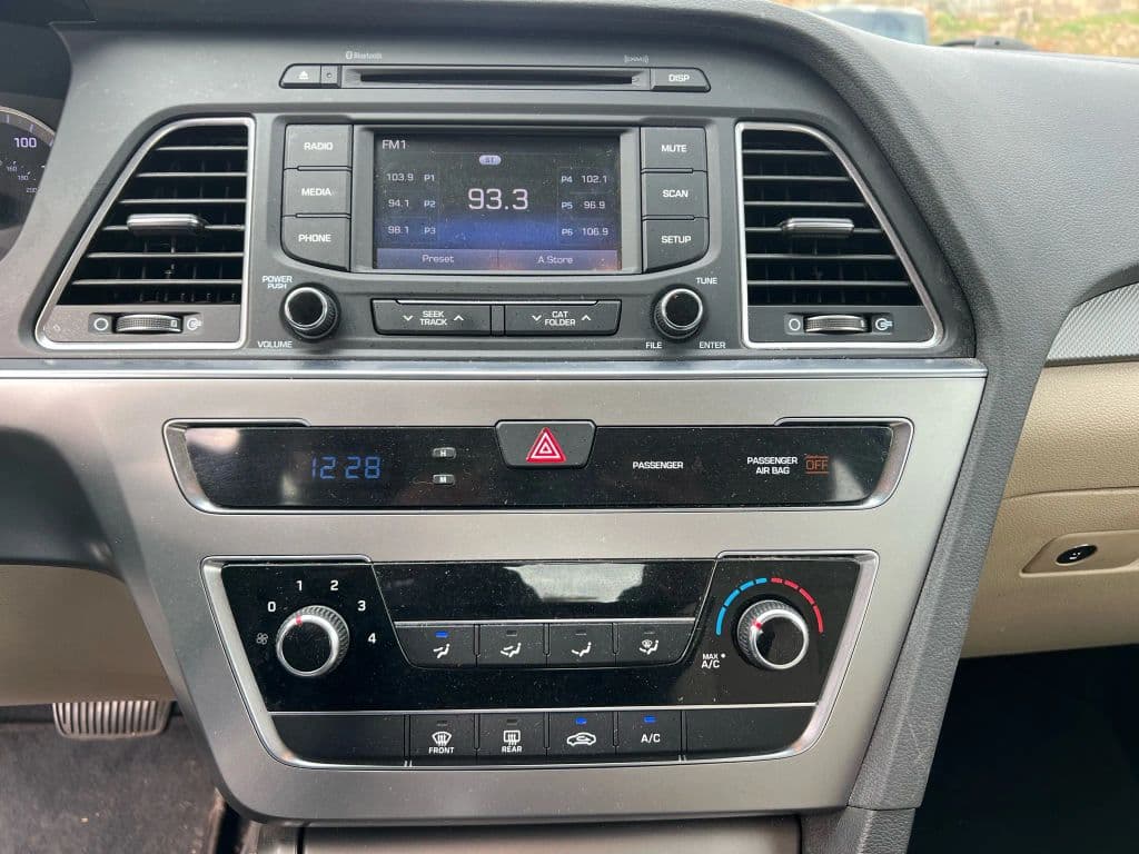 Image 15 of car 2015 Hyundai Sonata