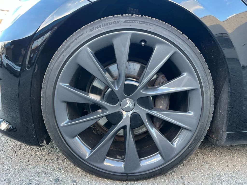 Image 31 of car 2020 Tesla Model S