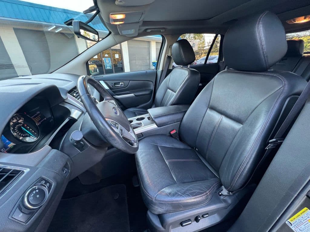 Image 17 of car 2013 Ford Edge