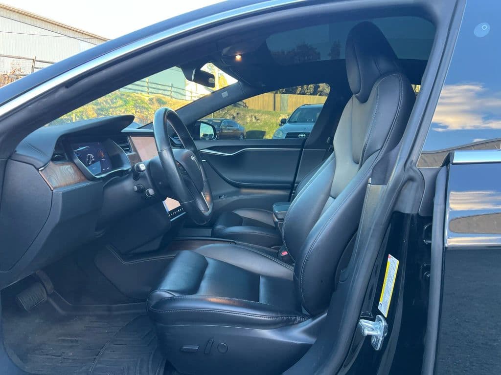 Image 8 of car 2020 Tesla Model S