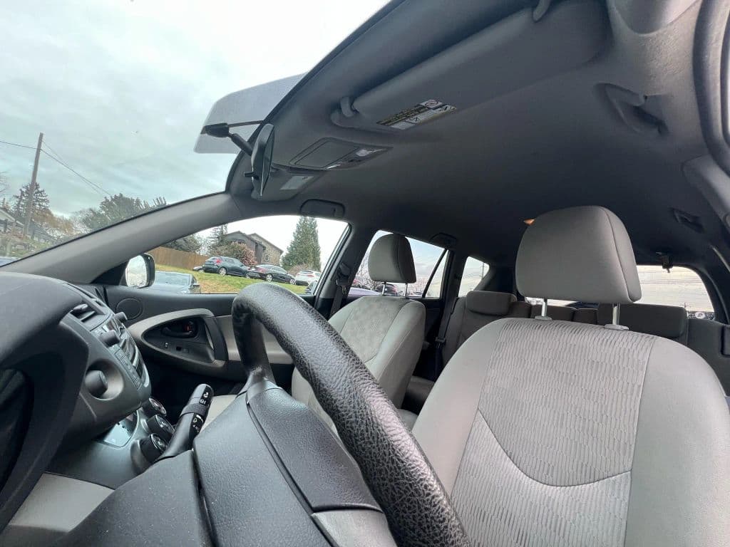 Image 23 of car 2011 Toyota RAV4